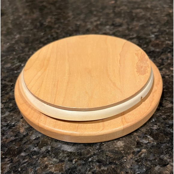 Lenox Poppies On Blue large canister with lid. - Picture 5 of 6